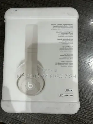 Beats Studio Pro