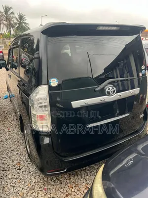 Toyota Voxy 2013 Black