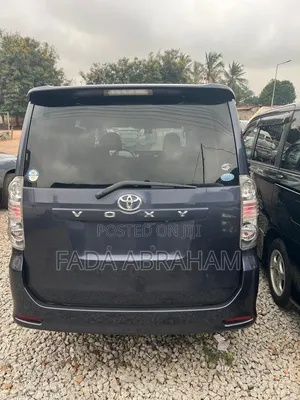 Toyota Voxy 2013 Black
