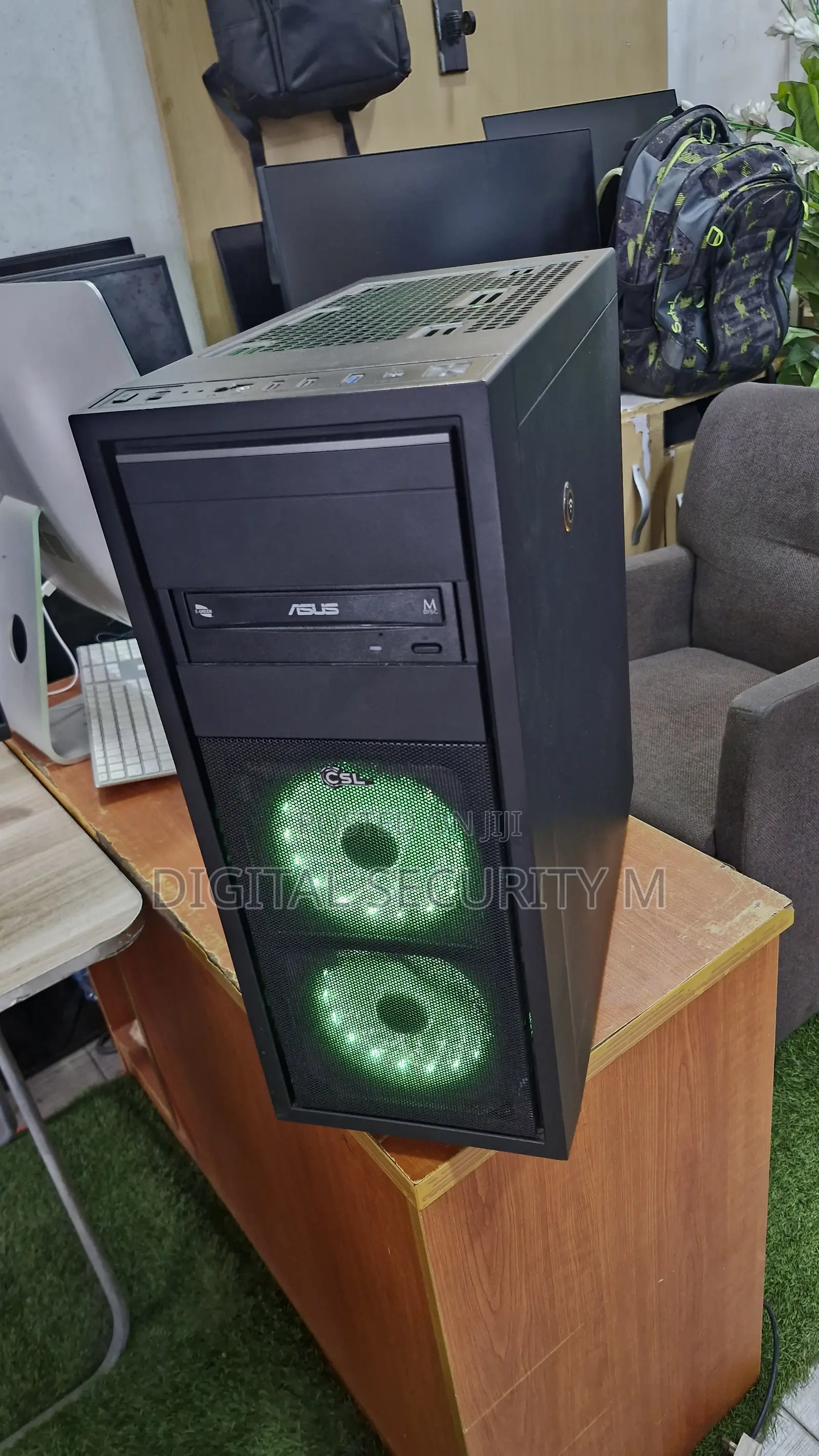 Desktop Computer Asus 16GB AMD Ryzen 3 HDD+SSD 256GB