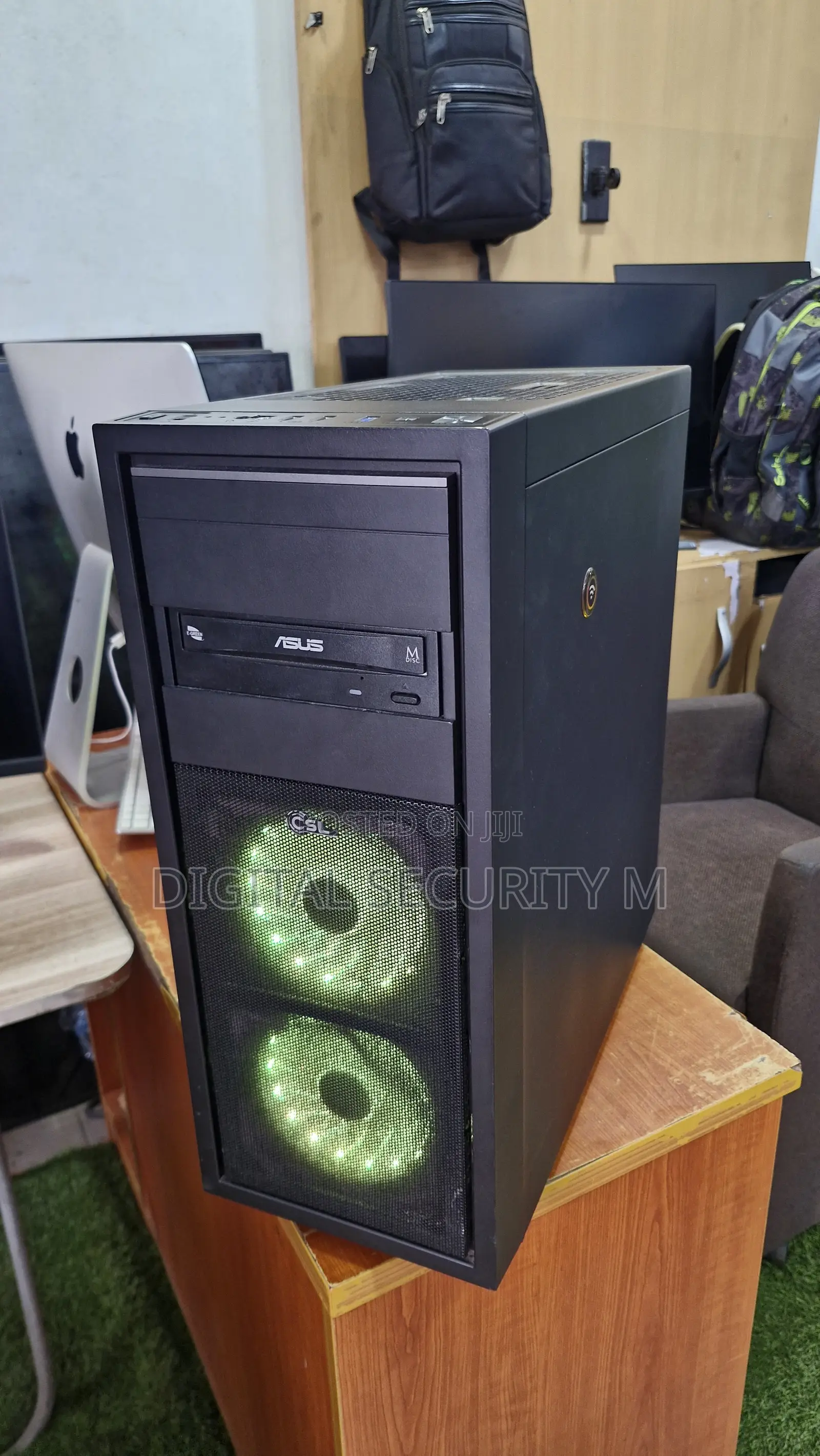 Desktop Computer Asus 16GB AMD Ryzen 3 HDD+SSD 256GB