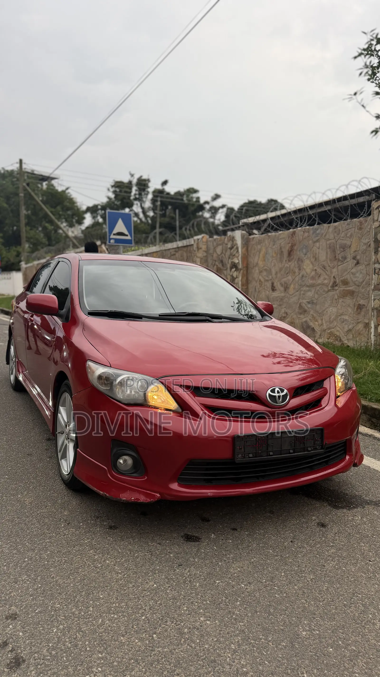 Toyota Corolla S 4dr Sedan (1.8L 4cyl 4A) 2013 Red