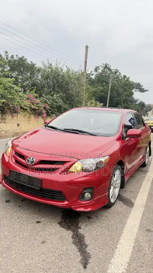 Toyota Corolla S 4dr Sedan (1.8L 4cyl 4A) 2013 Red