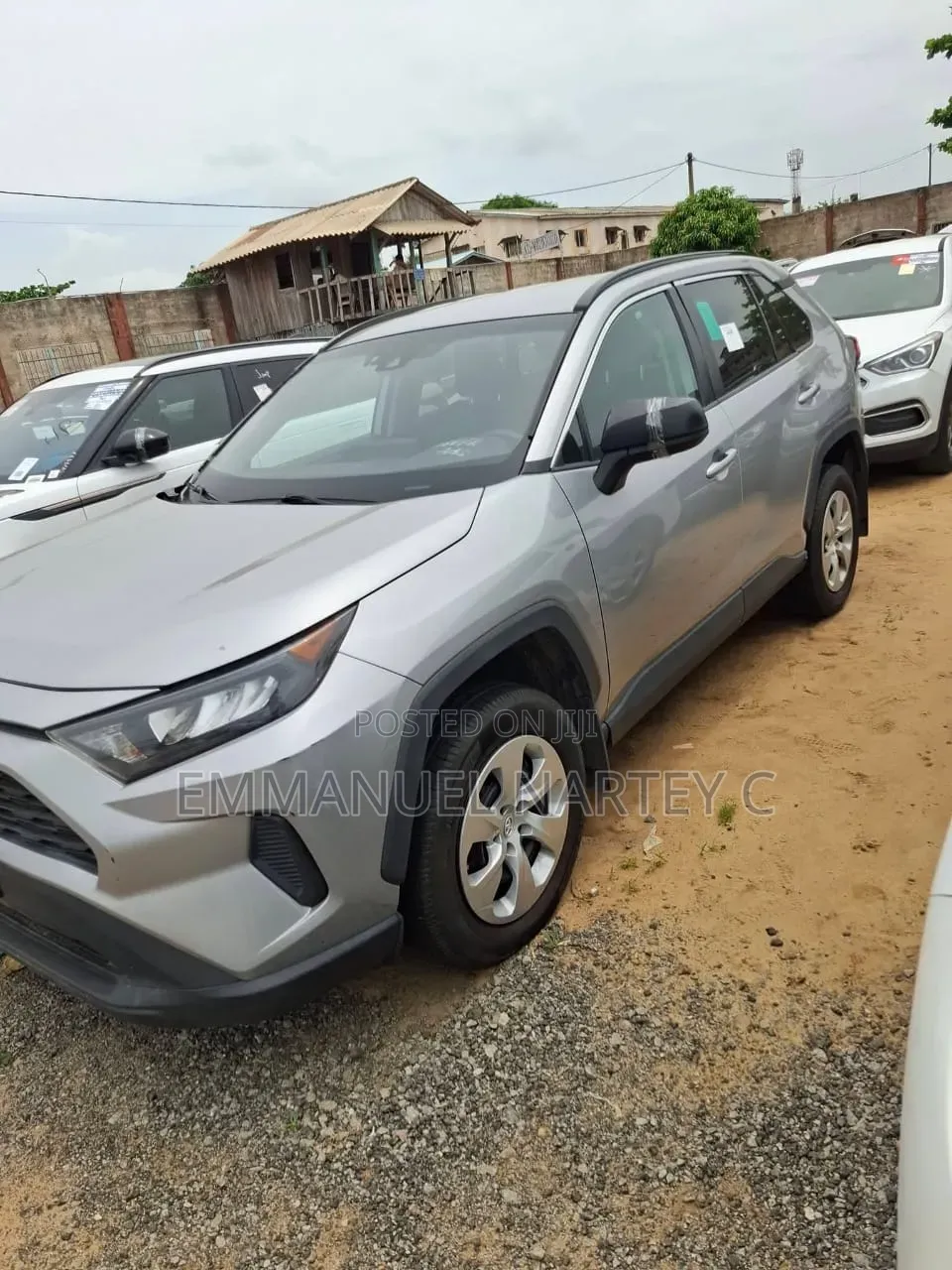 Toyota RAV4 2021 Silver