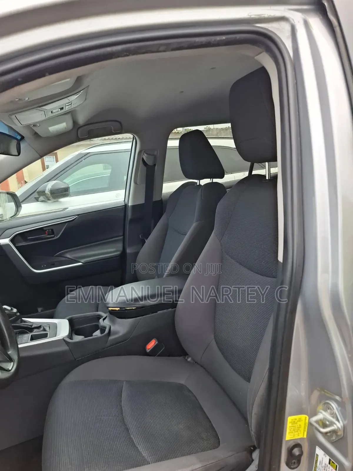 Toyota RAV4 2021 Silver