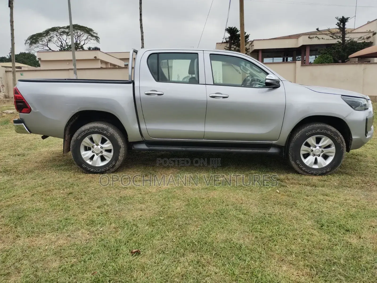Toyota Hilux 2017 Silver