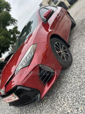 Toyota Corolla SE (1.8L 4cyl 2A) 2018 Red