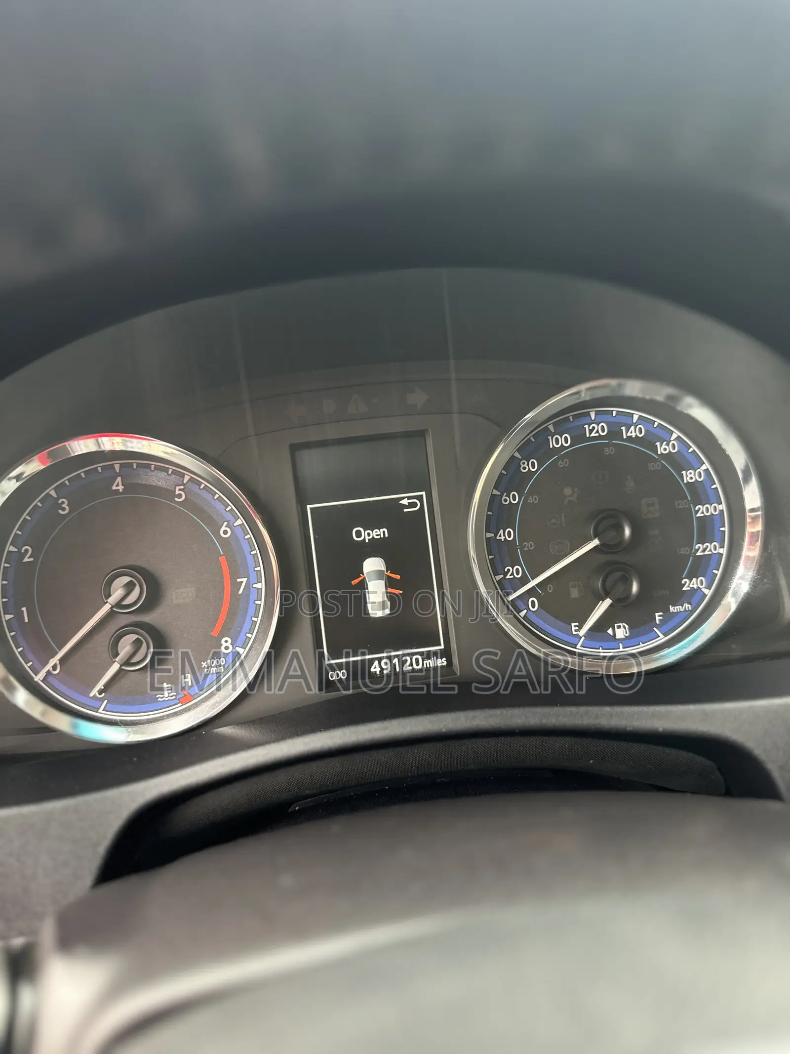 Toyota Corolla SE (1.8L 4cyl 2A) 2018 Red
