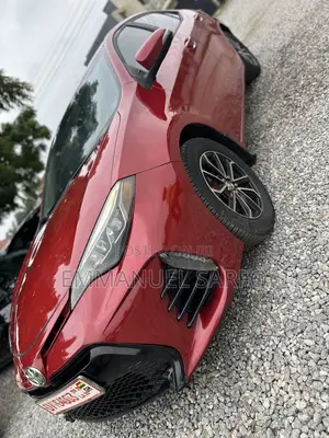 Toyota Corolla SE (1.8L 4cyl 2A) 2018 Red