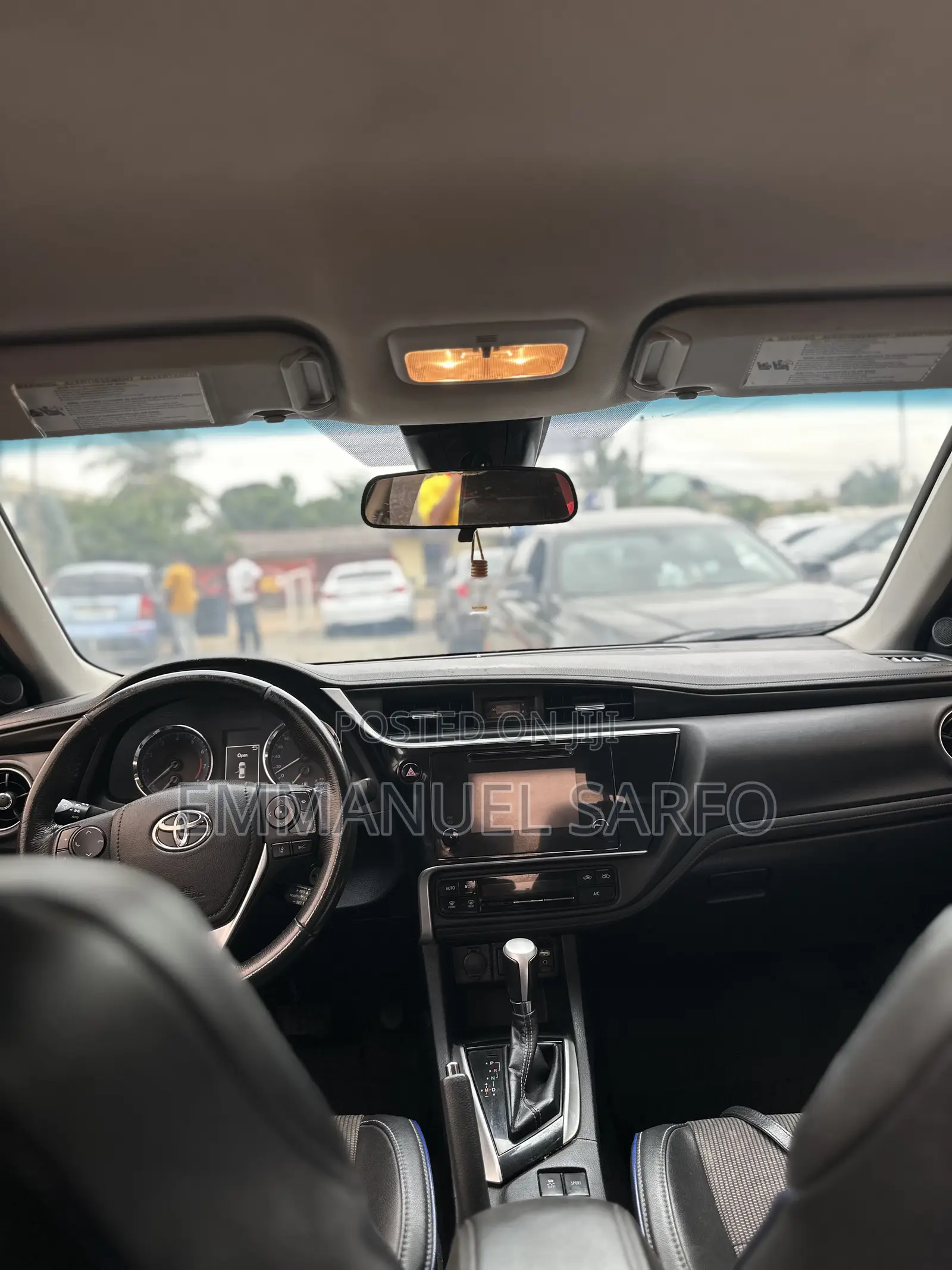Toyota Corolla SE (1.8L 4cyl 2A) 2018 Red