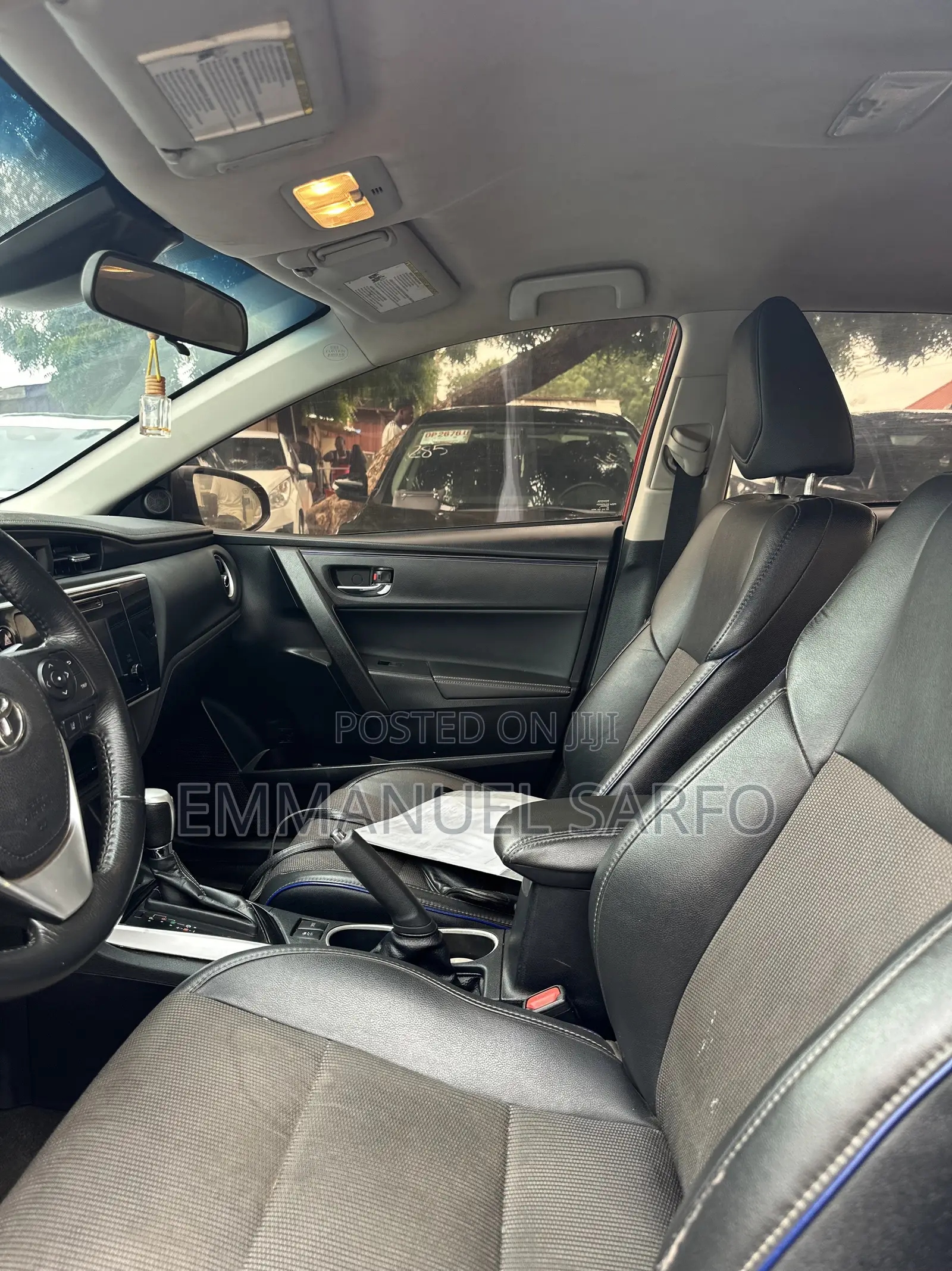 Toyota Corolla SE (1.8L 4cyl 2A) 2018 Red
