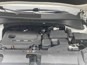 Kia Sorento 2.4L LX AWD 2020 White