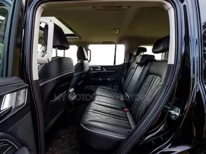 Car 2025 Black