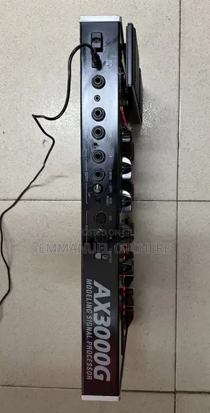 Korg AX3000G Guitar Multi-Effects Processor – Excellent Condition