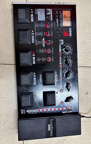 Korg AX3000G Guitar Multi-Effects Processor – Excellent Condition