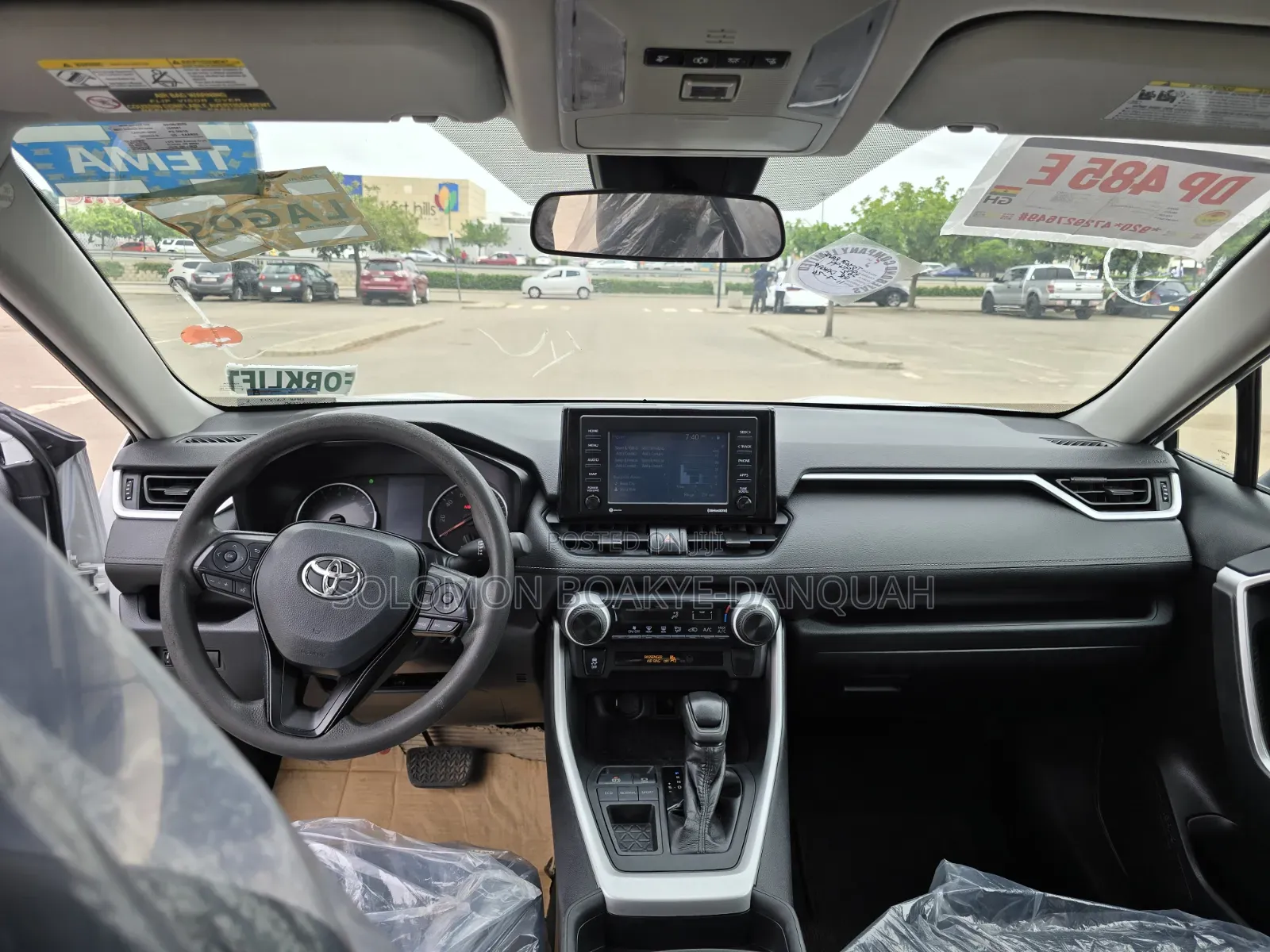 Toyota RAV4 2021 White