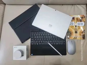 New Laptop Microsoft Surface Pro 9 16GB Intel Core i7 SSD 1T