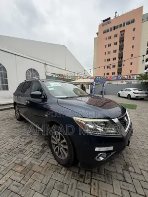 Nissan Pathfinder SV 4x4 2013 Blue