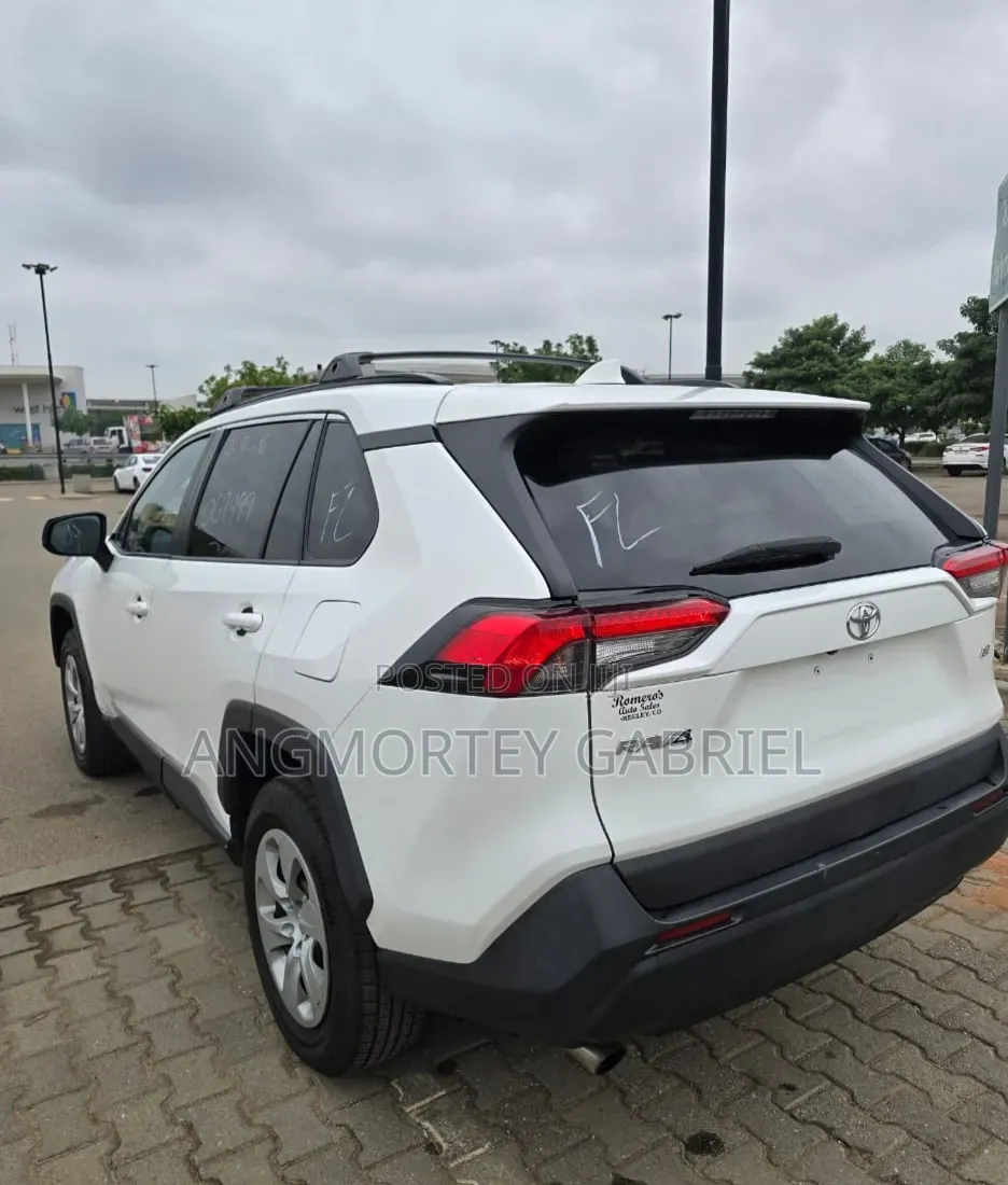 Toyota RAV4 2020 White