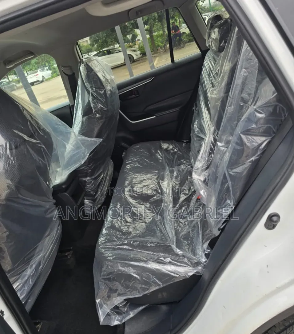 Toyota RAV4 2020 White