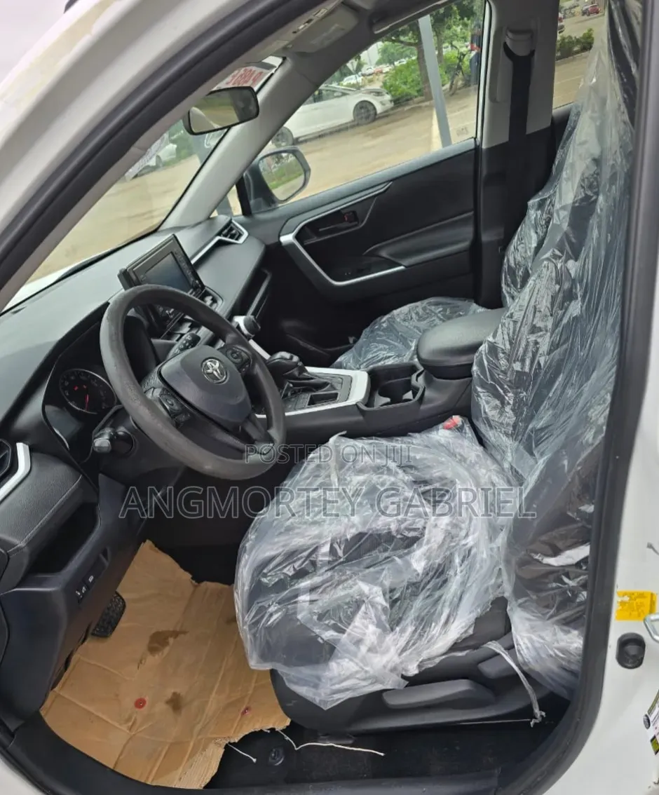 Toyota RAV4 2020 White