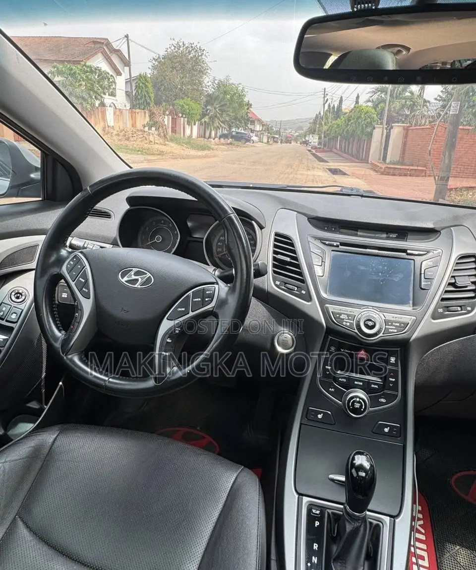 Hyundai Elantra Limited PZEV 4dr Sedan (1.8L 4cyl 6A) 2014 Silver