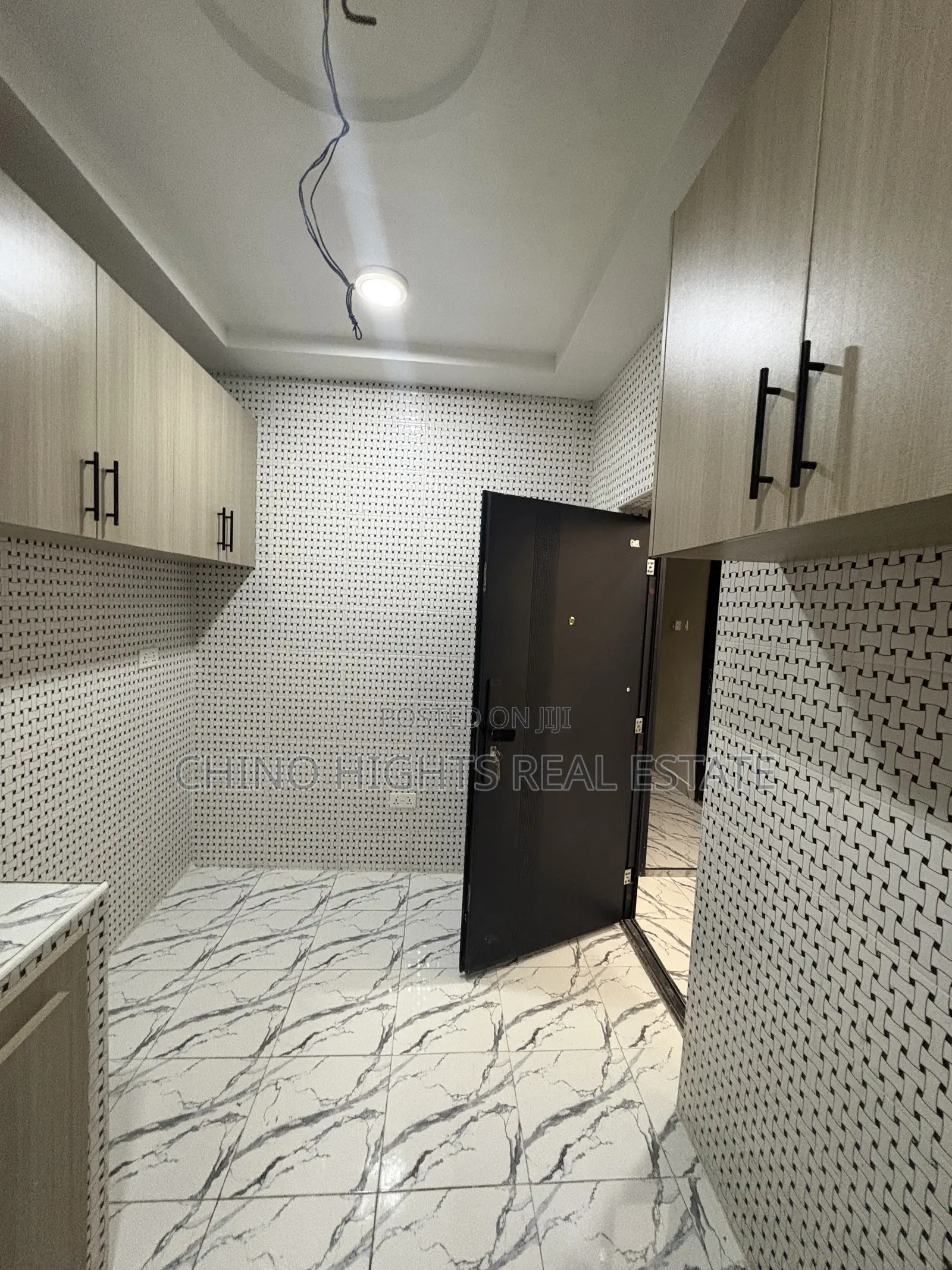 2bdrm Apartment in White Estate, Tema Metropolitan for rent