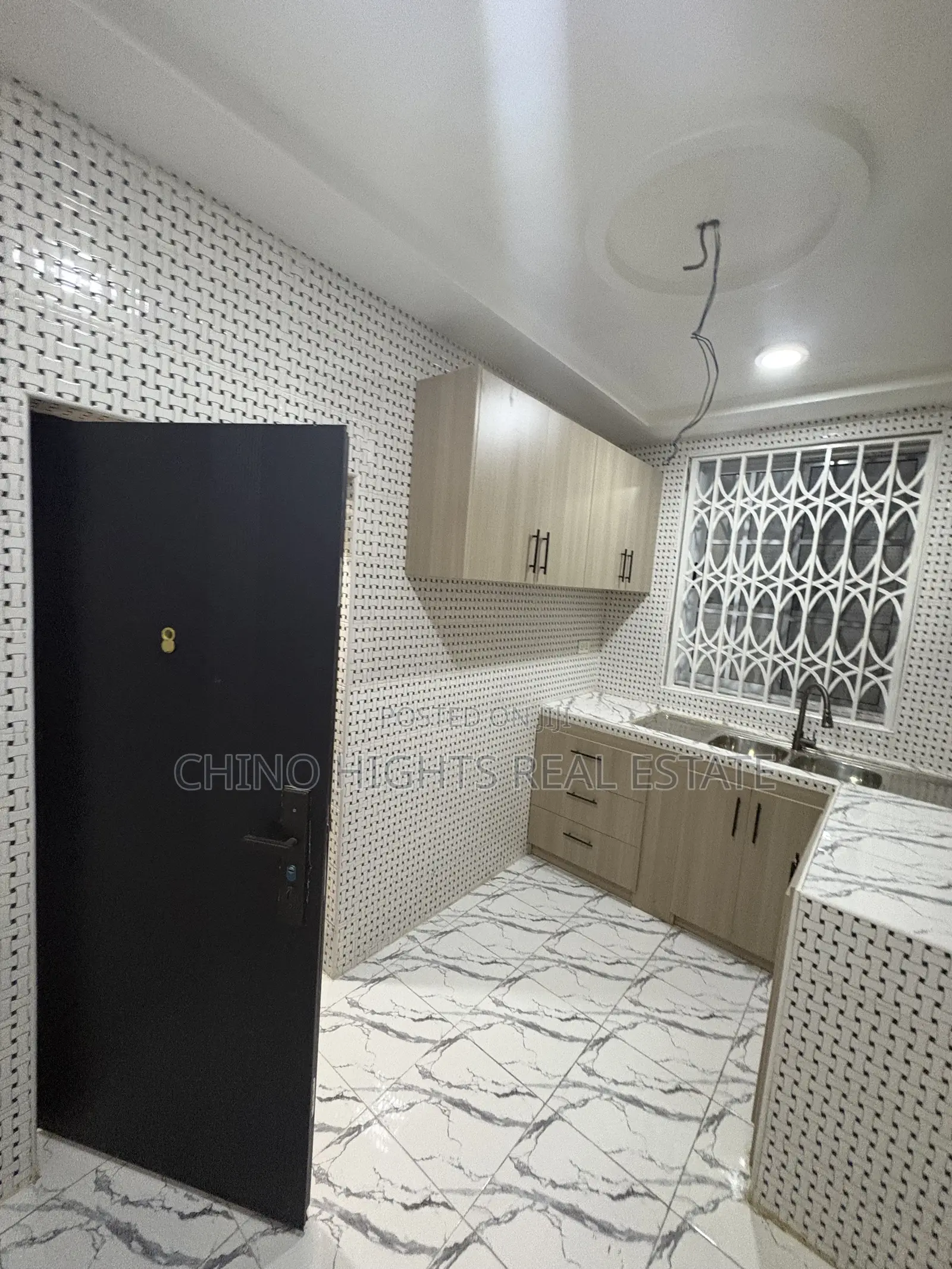 2bdrm Apartment in White Estate, Tema Metropolitan for rent