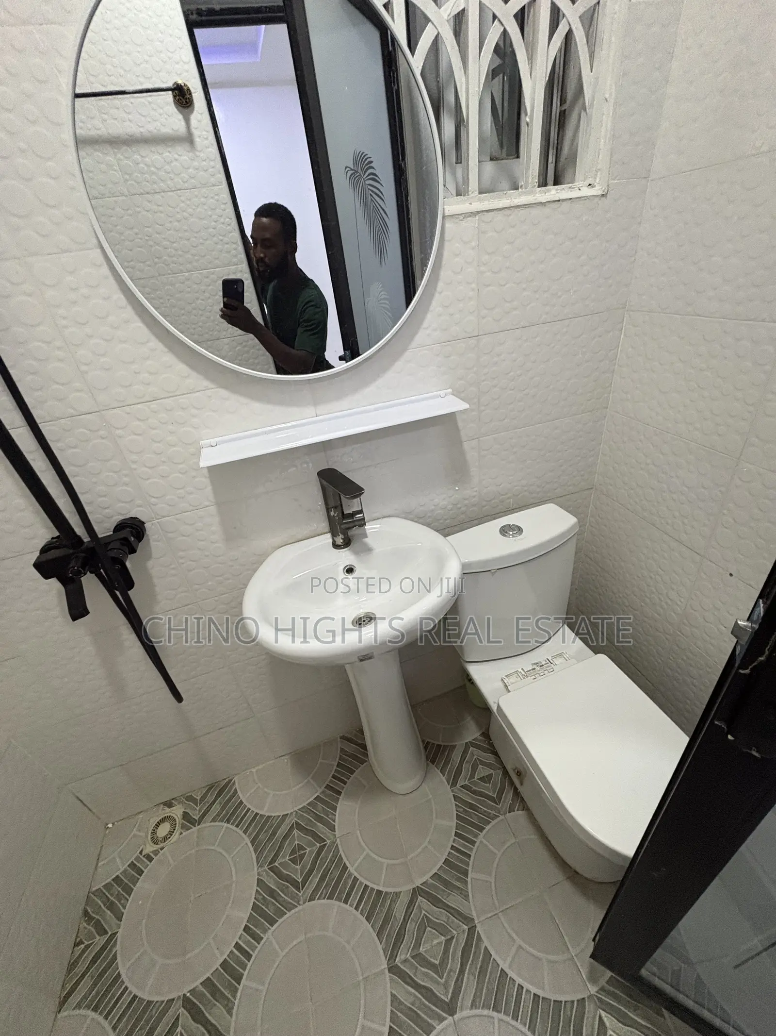 2bdrm Apartment in White Estate, Tema Metropolitan for rent