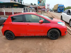 Toyota Vitz 2013 Red