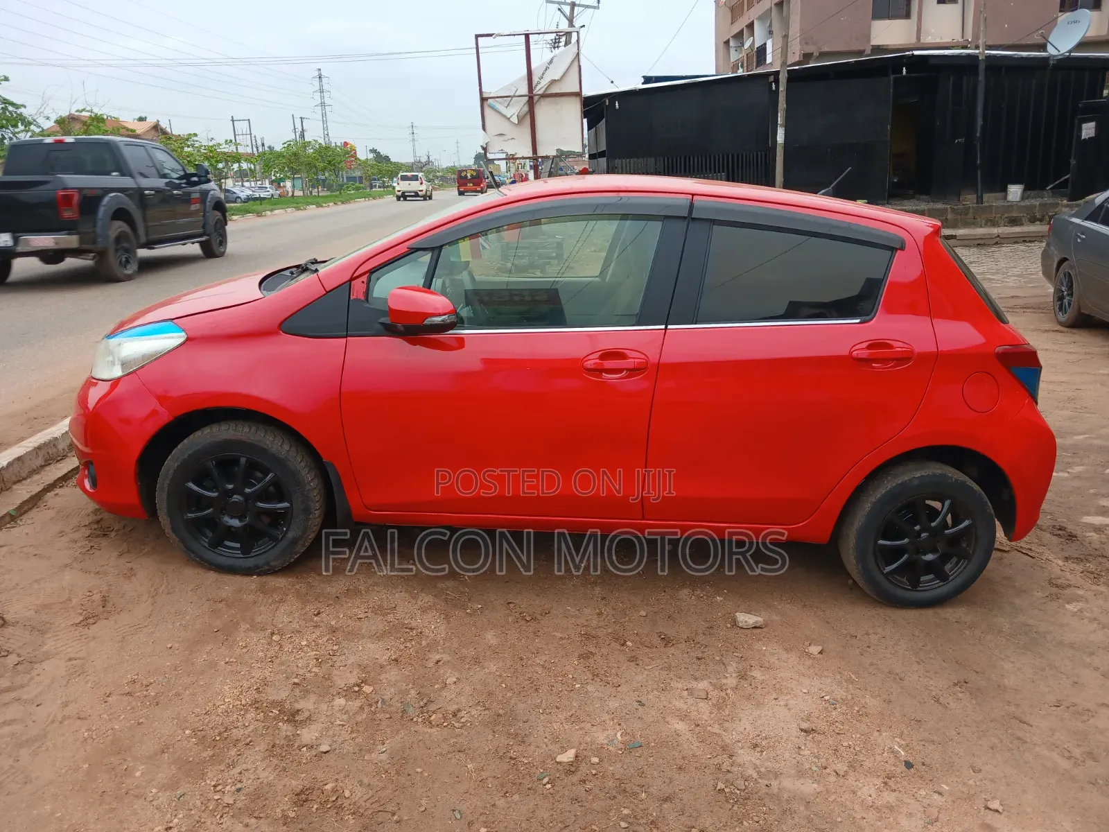 Toyota Vitz 2013 Red