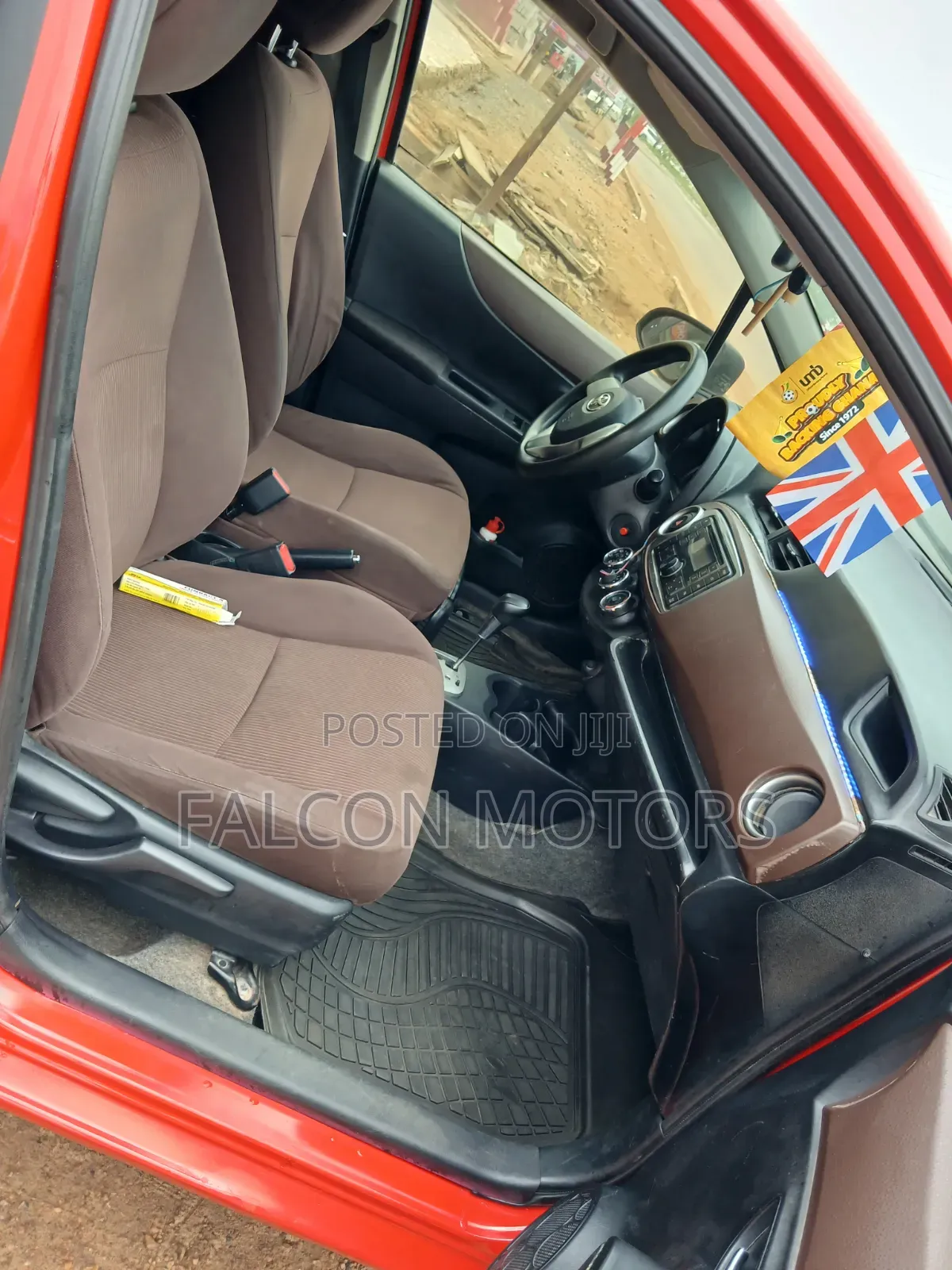 Toyota Vitz 2013 Red