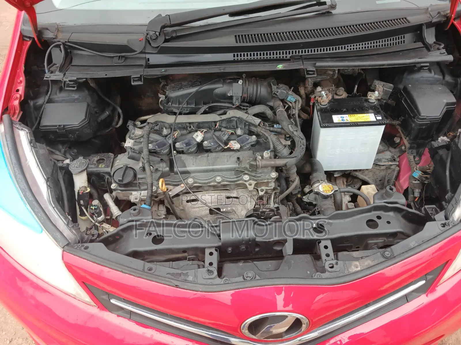 Toyota Vitz 2013 Red
