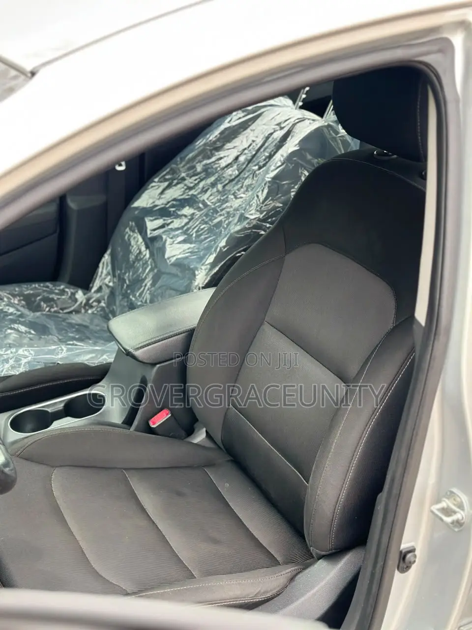 Hyundai Elantra Limited Sedan FWD (2.0L 4cyl 6A) 2017 Silver