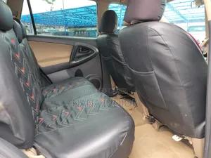 Toyota RAV4 2010 Black