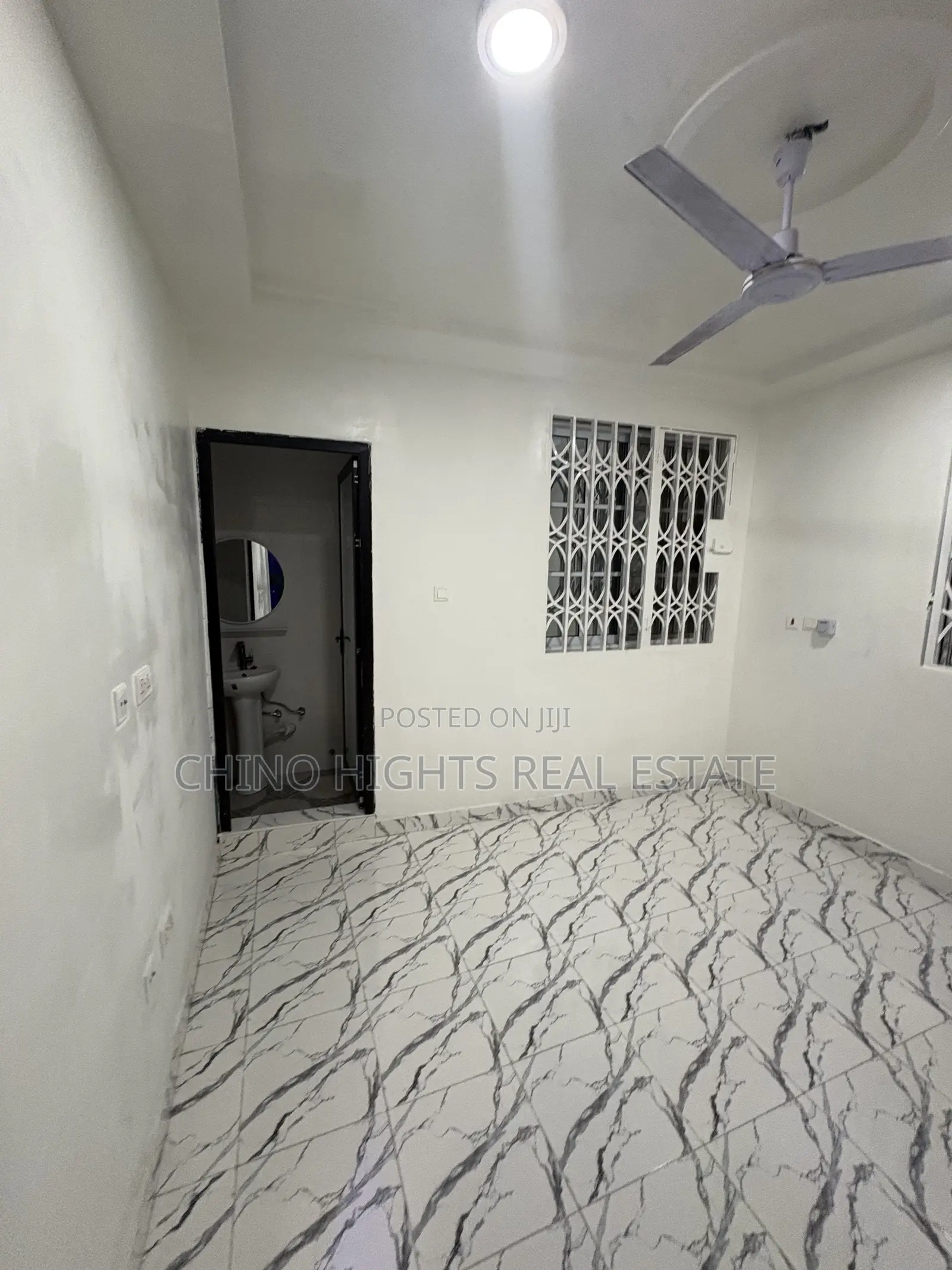 2bdrm Apartment in White Estate, Tema Metropolitan for rent