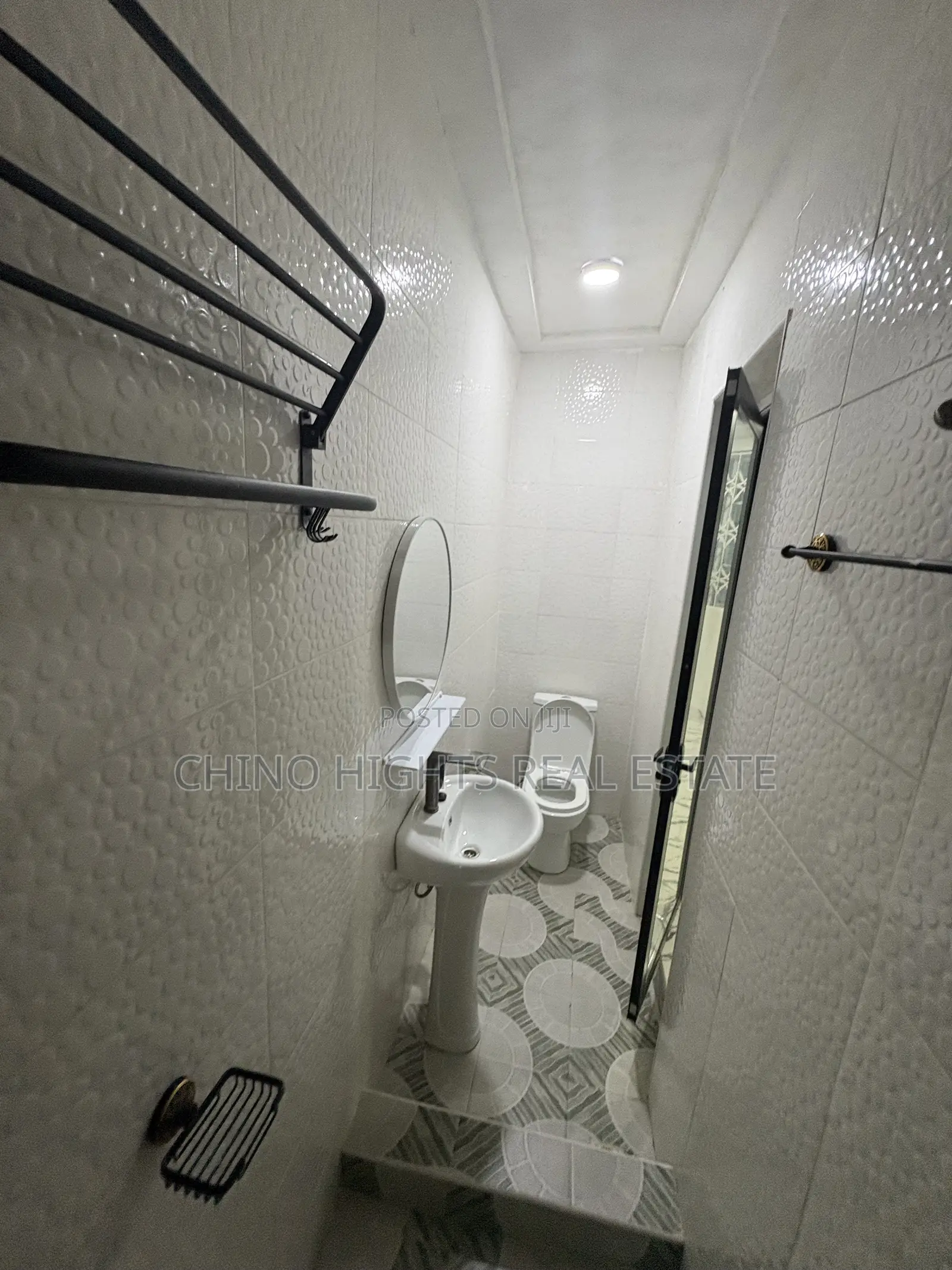2bdrm Apartment in White Estate, Tema Metropolitan for rent