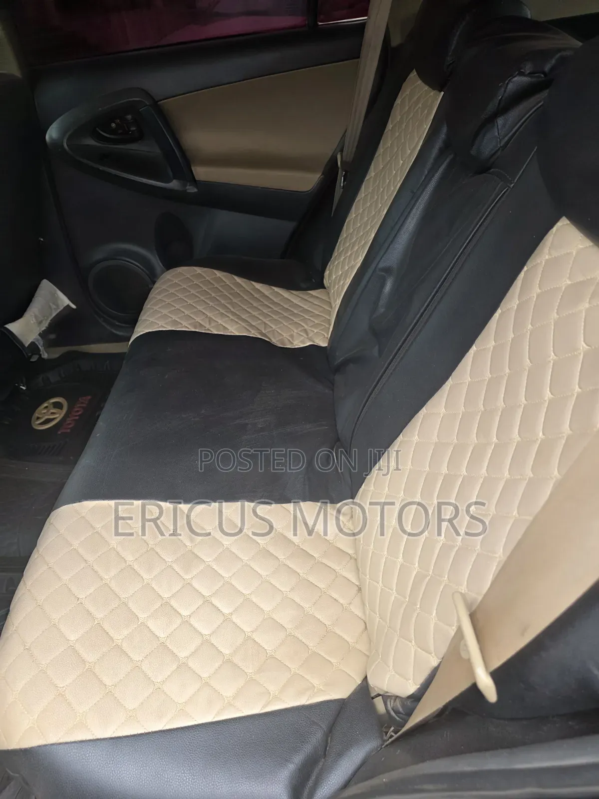 Toyota RAV4 2010 Gray
