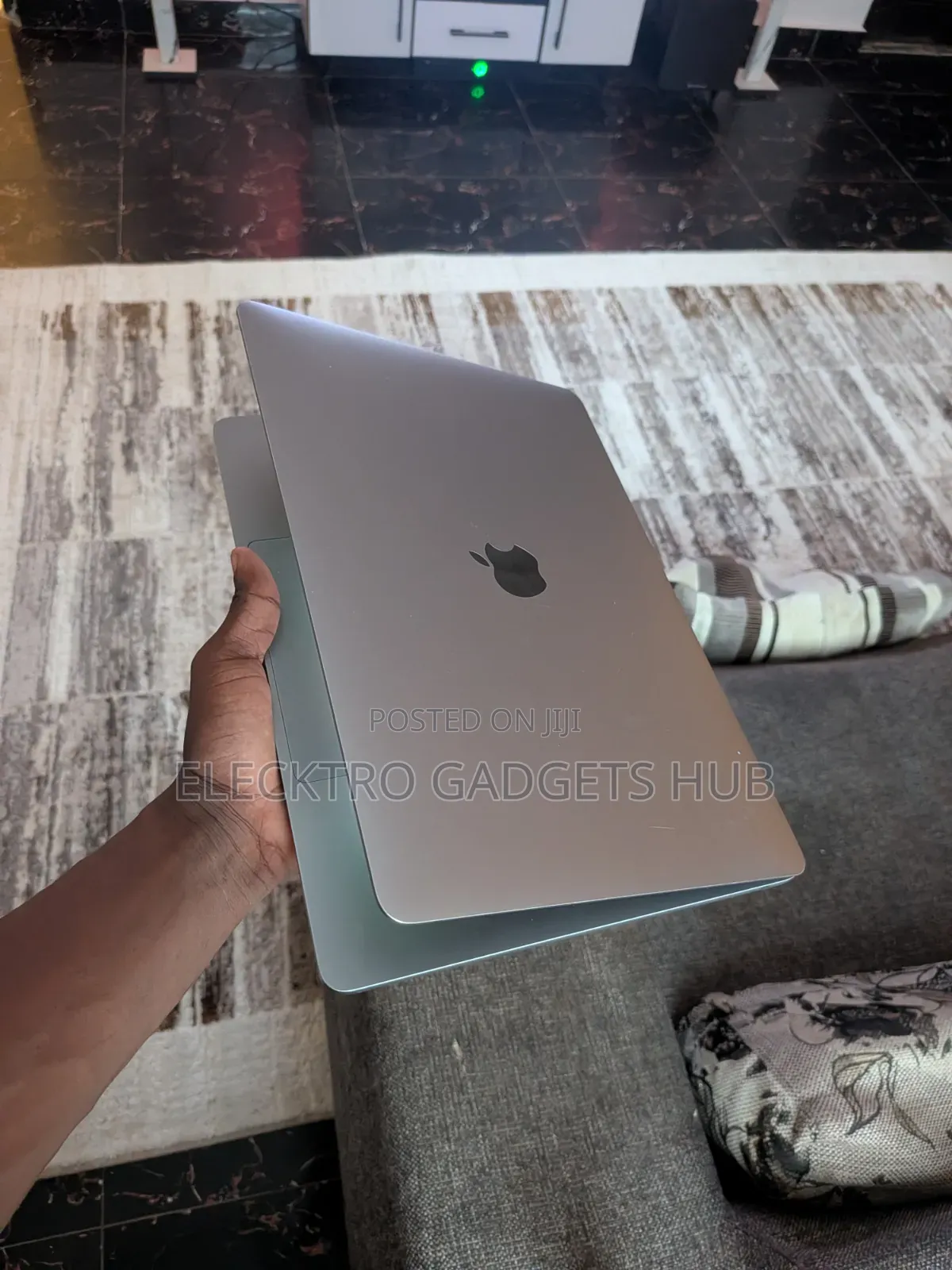 Laptop Apple MacBook Pro 2020 M1 8GB Apple M1 SSD 512GB