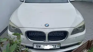 BMW 740 2011 White