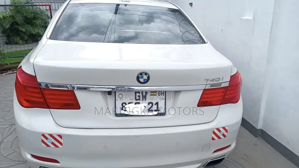 BMW 740 2011 White