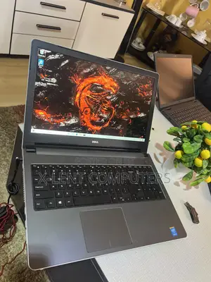 Laptop Dell Inspiron 15 8GB Intel Core i5 HDD 1T