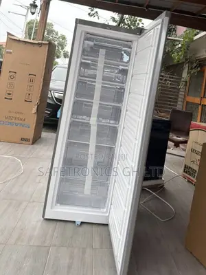 Neatly Sealed Nasco NASD1-33 242-Liter Upright Standing Freezer