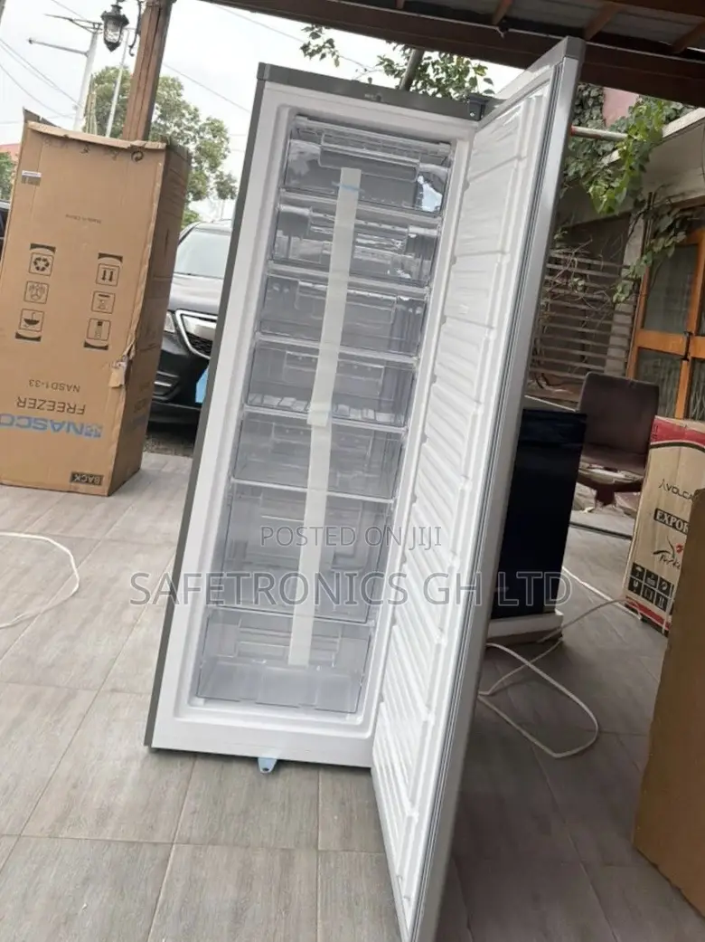 Neatly Sealed Nasco NASD1-33 242-Liter Upright Standing Freezer