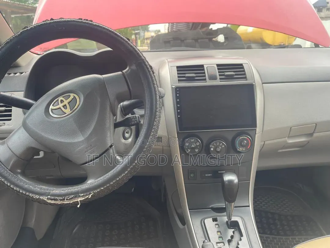 Toyota Corolla 2010 Red