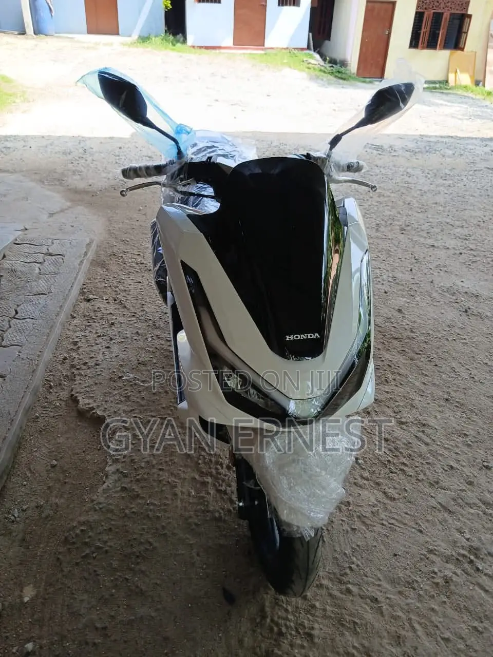 Royal RY125 2026 White