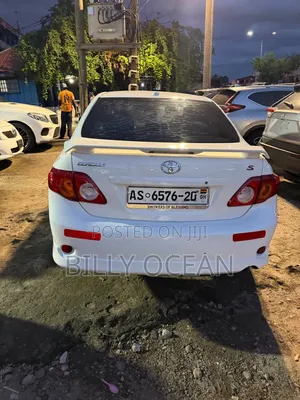 Toyota Corolla 2010 White