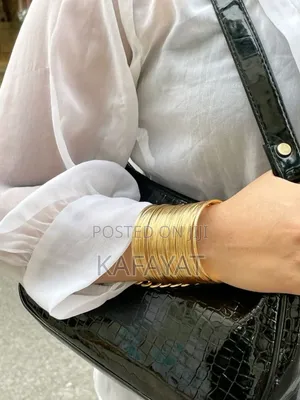 Bracelets/ Bangles