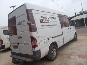 Mercedes-Benz Sprinter 2012 White