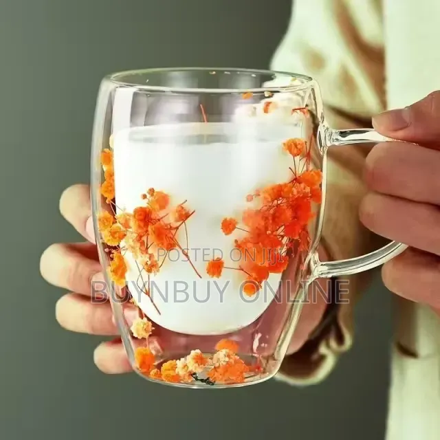 Double Layer Borosilicate Glass Mug Designed With Real Dried Flowers